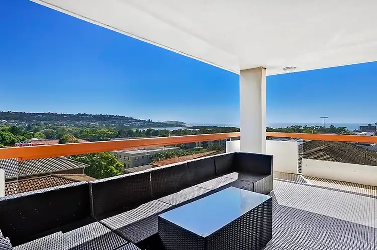 Second view of Homely apartment listing, 19/5 Westminster Avenue, Dee Why NSW 2099