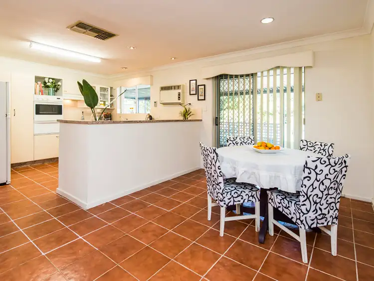 Sixth view of Homely house listing, 3 Cootamundra Way, Maida Vale WA 6057