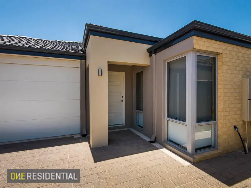 Main view of Homely house listing, 5 Beetzee Way, Champion Lakes WA 6111