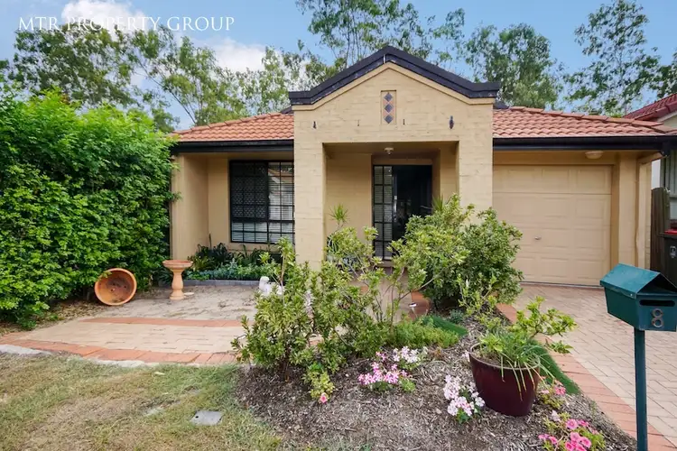 8 Auburn Place, Forest Lake QLD 4078
