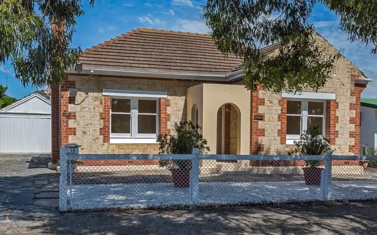 15 Sturt Street, Port Elliot SA 5212