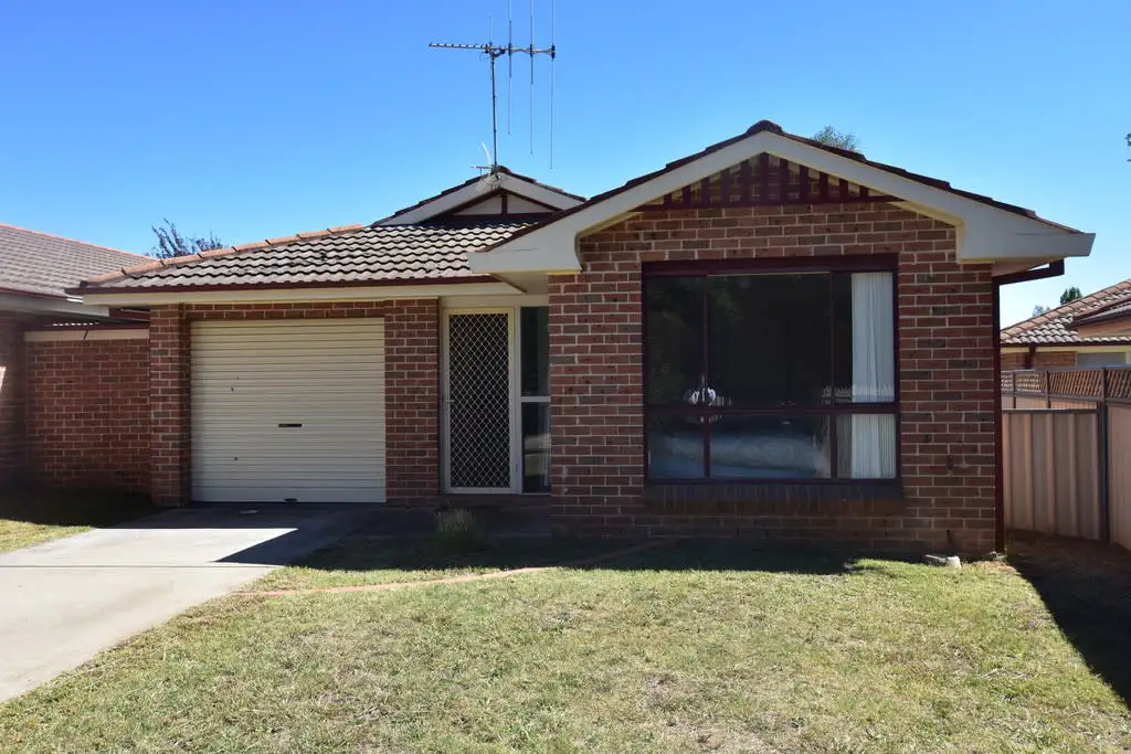 Main view of Homely semi-detached listing, 1/8 Rosedale Place, Orange NSW 2800
