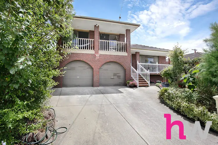 29 Nanworen Crescent, Bell Park VIC 3215
