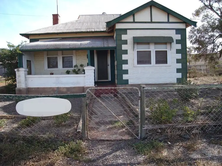 272 Earle Street, Iron Knob SA 5601