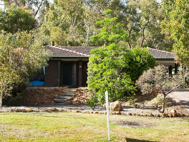 33 Church Street, Dwellingup WA 6213