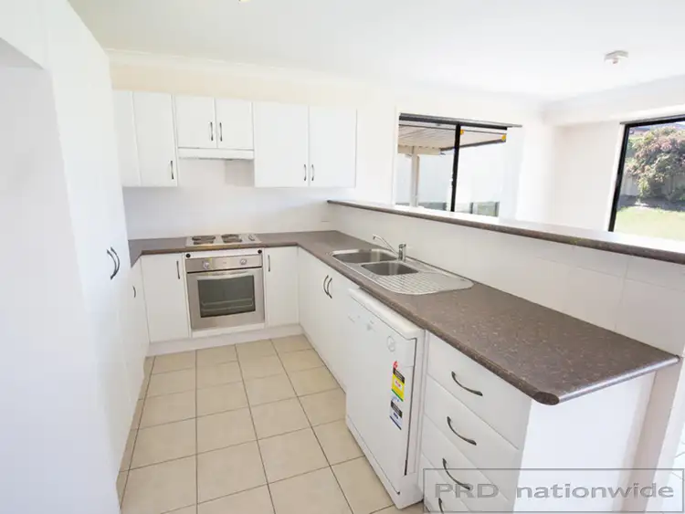 Third view of Homely house listing, 10 Kelly Circuit, Rutherford NSW 2320