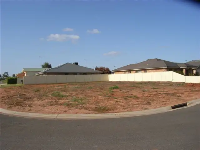 9 Hopbush Crescent, Griffith NSW 2680