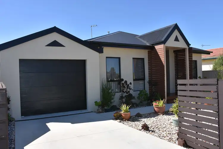 32A York Street, Moe VIC 3825
