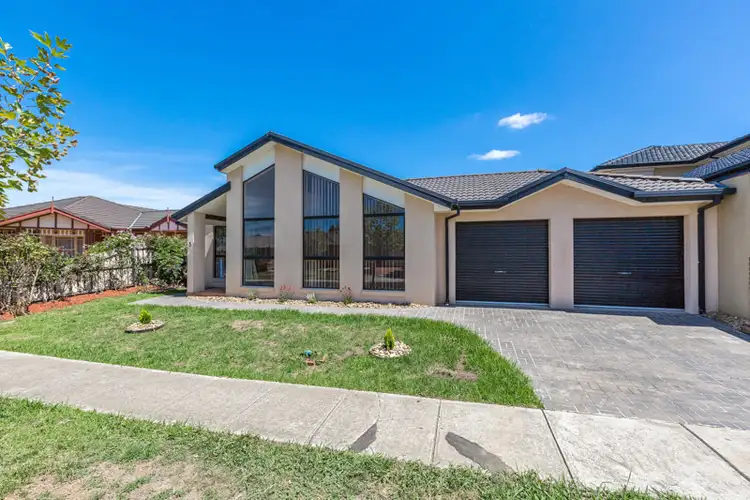 Second view of Homely house listing, 5 Anglers Court, Seabrook VIC 3028