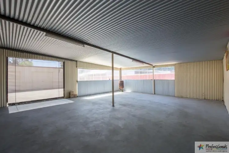 Sixth view of Homely house listing, 2 King Street, Collie WA 6225