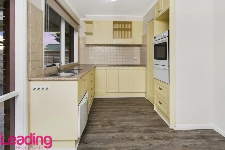 Fourth view of Homely house listing, 2 Bates Court, Sunbury VIC 3429