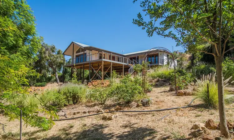 34 Watsonia Road, Gooseberry Hill WA 6076