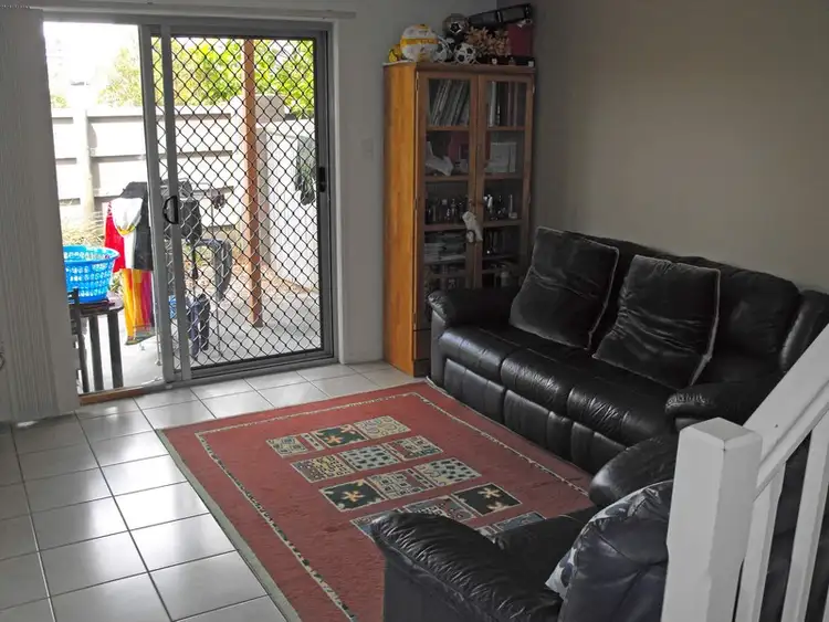 Fourth view of Homely townhouse listing, 1 / 6-32 University Drive, Meadowbrook QLD 4131