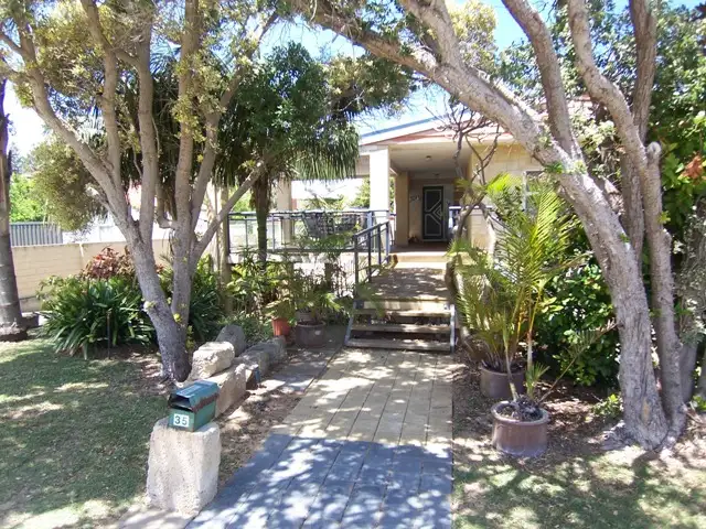 35 Penguin Road, Shoalwater WA 6169