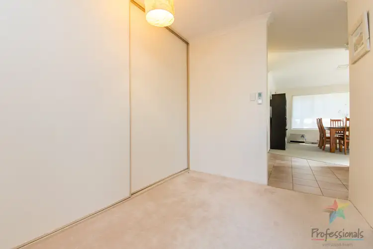 Fifth view of Homely house listing, 2/6 Reader Place, Caversham WA 6055