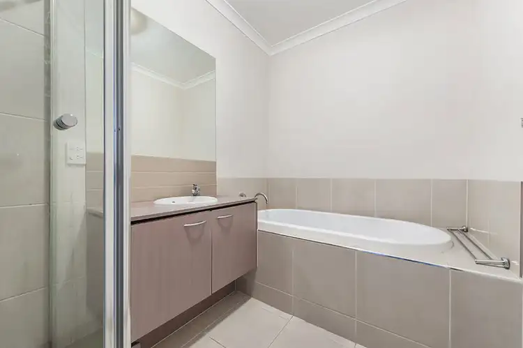 Fifth view of Homely house listing, 41 Evergreen Crescent, Craigieburn VIC 3064