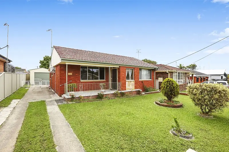 Main view of Homely house listing, 23 Dampier Boulevard, Killarney Vale NSW 2261
