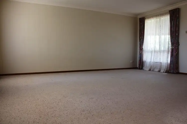 Fifth view of Homely house listing, 10 Weal Place, Windradyne NSW 2795