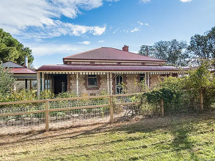 40 Hopgood Road, Strathalbyn SA 5255