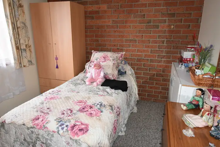 Sixth view of Homely unit listing, 10/13 Saxtons Drive, Moe VIC 3825