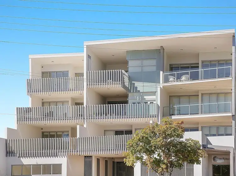 Main view of Homely apartment listing, 302 / 625 Wynnum Road, Morningside QLD 4170