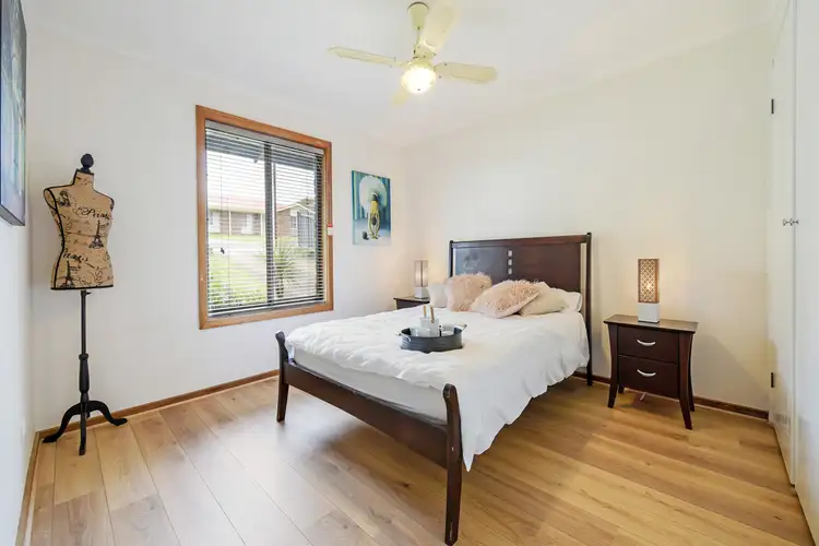 Fifth view of Homely house listing, 33 Winchley Way, Huntfield Heights SA 5163