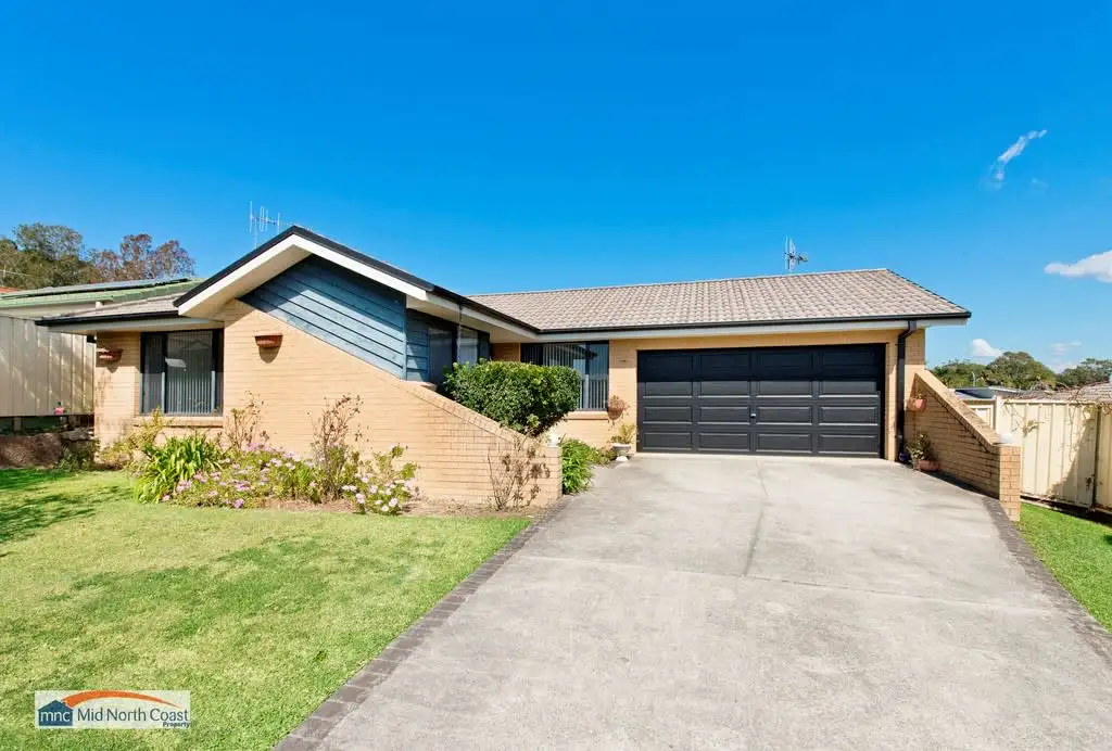 Main view of Homely house listing, 27 Explorers Way, Lake Cathie NSW 2445