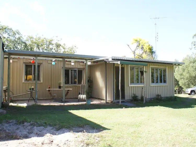 405 Creevey Drive, Captain Creek QLD 4677