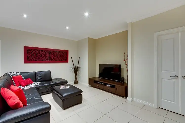 Fifth view of Homely house listing, 7 Knight Court, Hillside VIC 3037