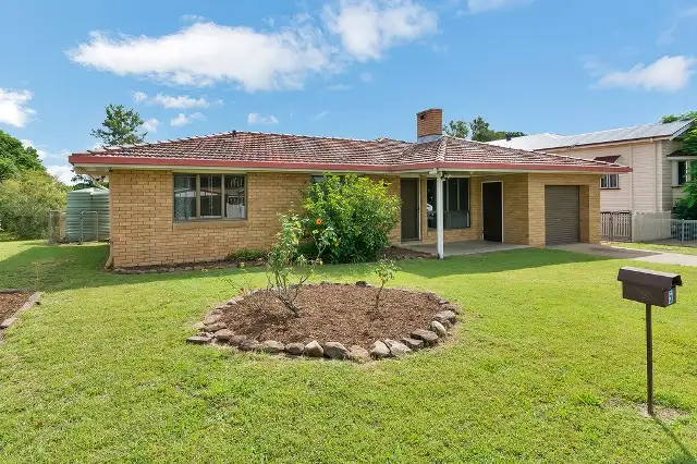 5 Eileen Street, Booval QLD 4304