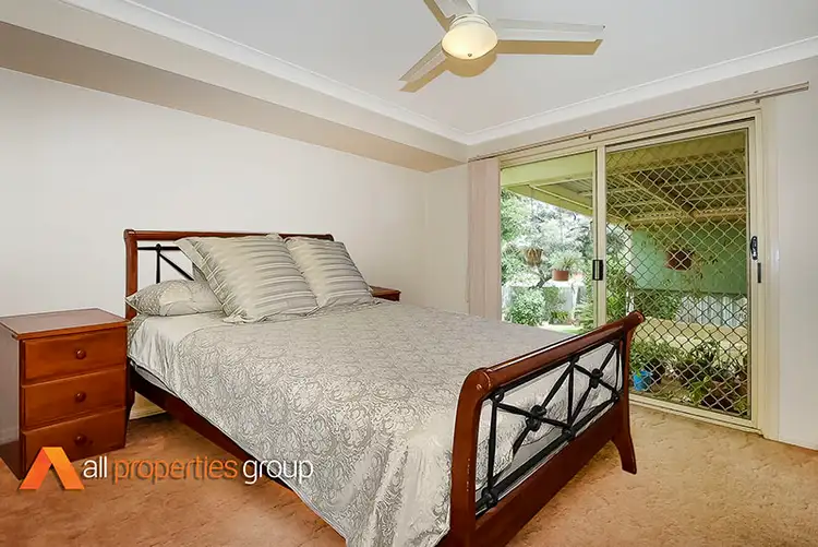 Sixth view of Homely house listing, 10 MANDEVILLE PLACE, Regents Park QLD 4118