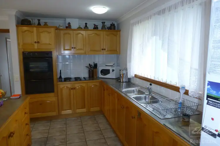 Fifth view of Homely house listing, 7 Tairua Place, Eastwood VIC 3875