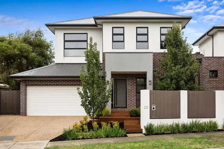 25 Weber Drive, Mornington VIC 3931