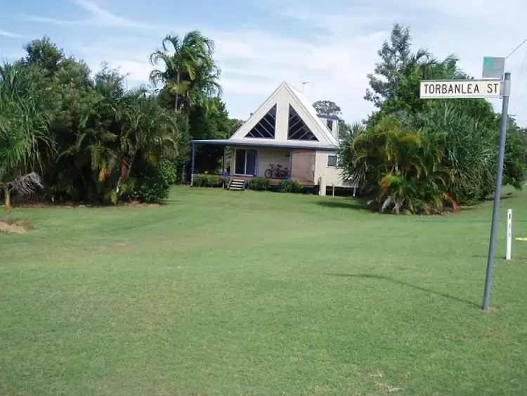 16 Torbanlea Street, Burrum Heads QLD 4659