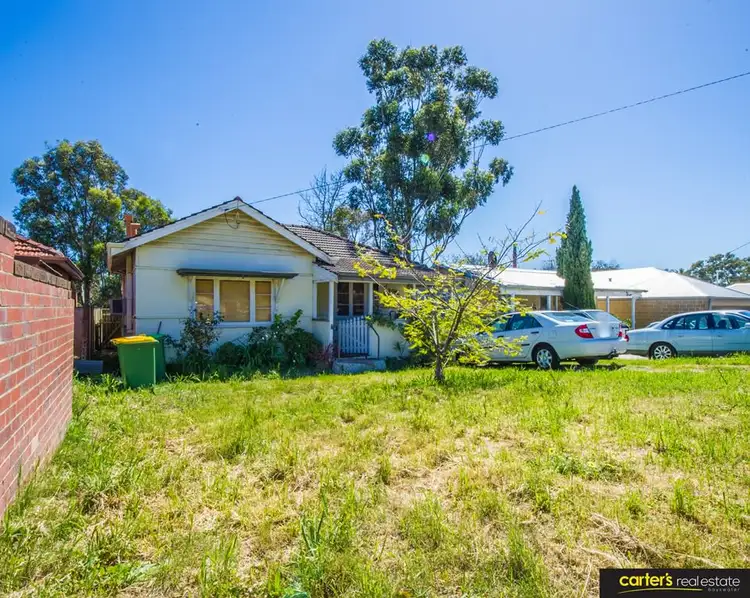 35 Broun Ave, Embleton WA 6062