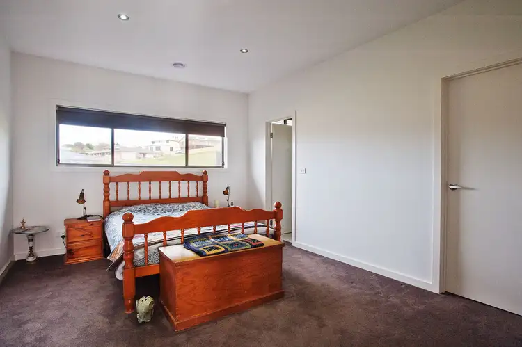 Seventh view of Homely house listing, 5 Golfers Nook, Bacchus Marsh VIC 3340