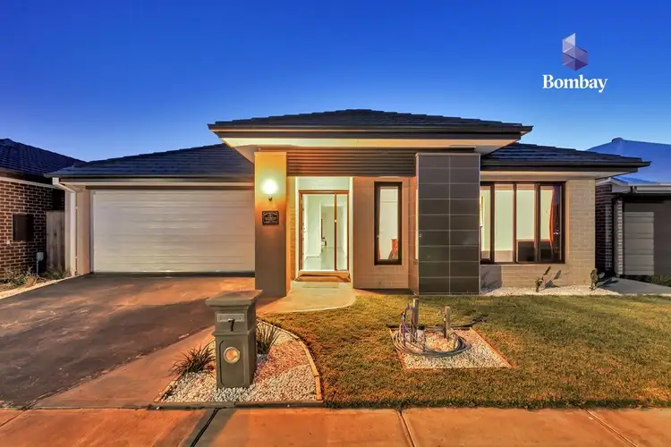 Second view of Homely house listing, 7 Muskwood Drive, Mickleham VIC 3064