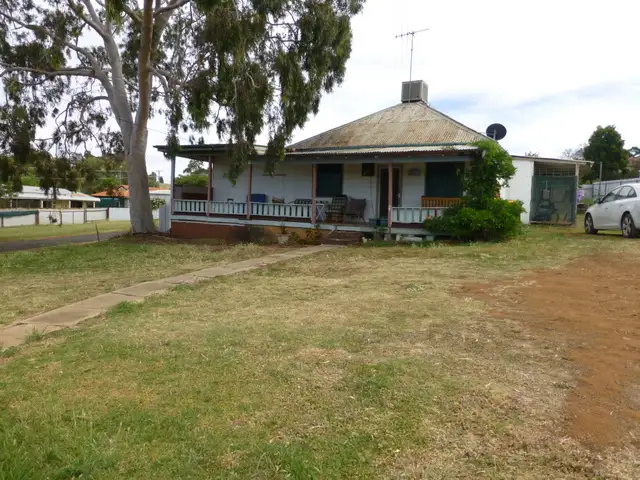 14 Wentworth Street, Parkes NSW 2870