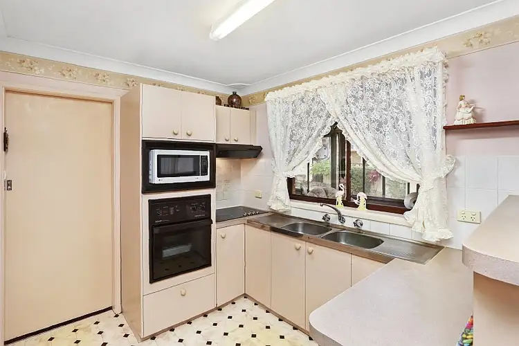 Fourth view of Homely house listing, 10 Hillsdale Close, Gorokan NSW 2263