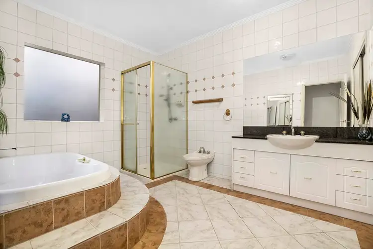 Sixth view of Homely house listing, 15 Skipton Place, Endeavour Hills VIC 3802