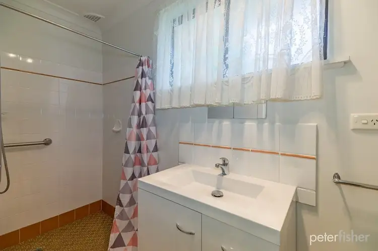 Sixth view of Homely house listing, 4 Talinga Place, Orange NSW 2800