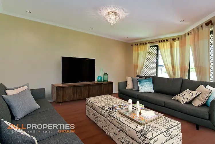 Second view of Homely house listing, 8 Barrington Place, Parkinson QLD 4115