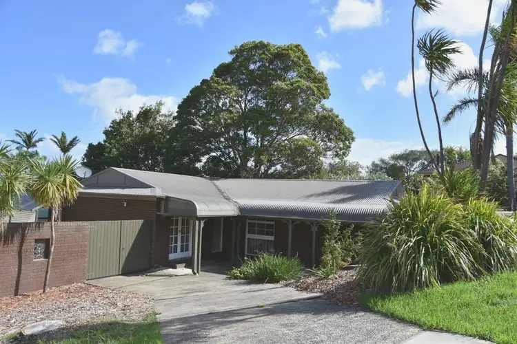 3 ARMSTRONG AVENUE, Mount Warrigal NSW 2528