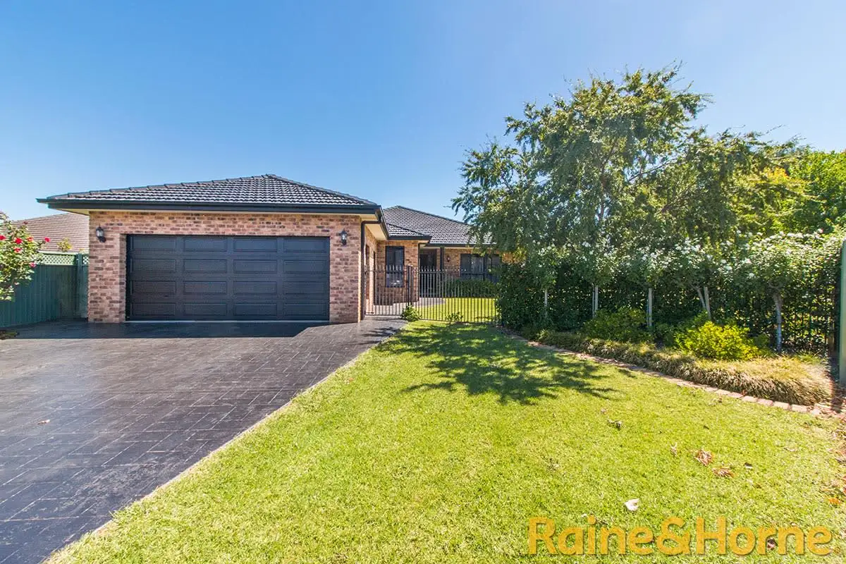 Main view of Homely house listing, 10 Cascade Court, Dubbo NSW 2830