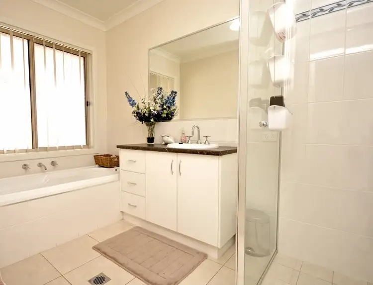 Sixth view of Homely house listing, 5 Hopbush Crescent, Griffith NSW 2680