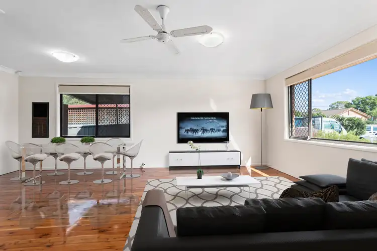 Second view of Homely house listing, 7 Robinson Close, Lurnea NSW 2170