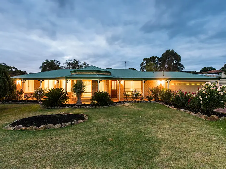 32 Hill Street, Kelmscott WA 6111