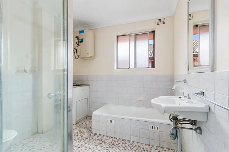 Sixth view of Homely unit listing, 11/82 Harris Street, Fairfield NSW 2165
