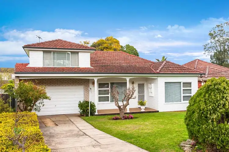 10 Kathleen Parade, Picnic Point NSW 2213