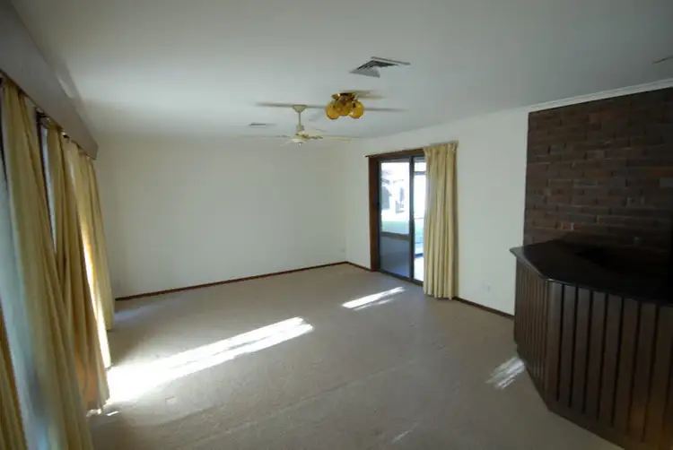 Second view of Homely house listing, 8 GILLESPIE COURT, Deniliquin NSW 2710